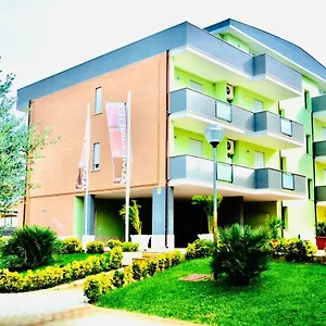 Isa Airport Apartahotel Fiumicino